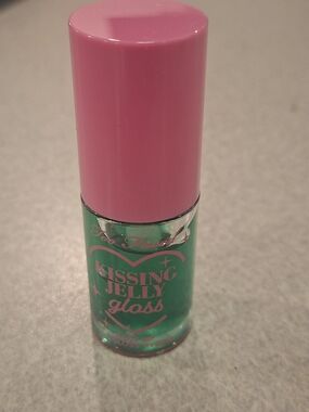 Too Faced Kissing Jelly Gloss in Sweet Cotton Candy